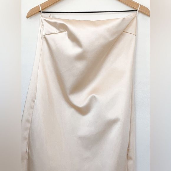 ZARA WOMAN NWT FW22 VANILLA SATIN EFFECT DRESS 8342/230/014 - Picture 4 of 14